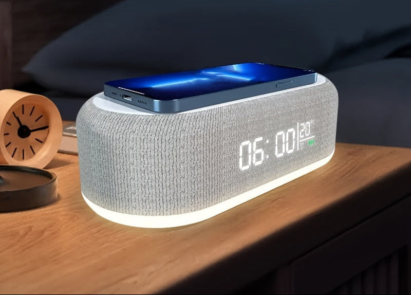 Wekker met draadloze oplader en nachtlicht